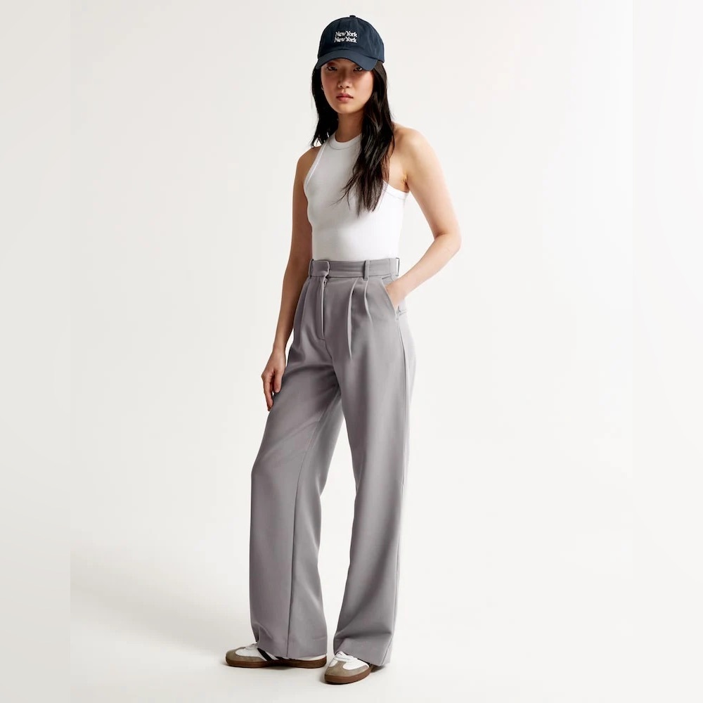 Gray Wide Leg High-Waisted Pants